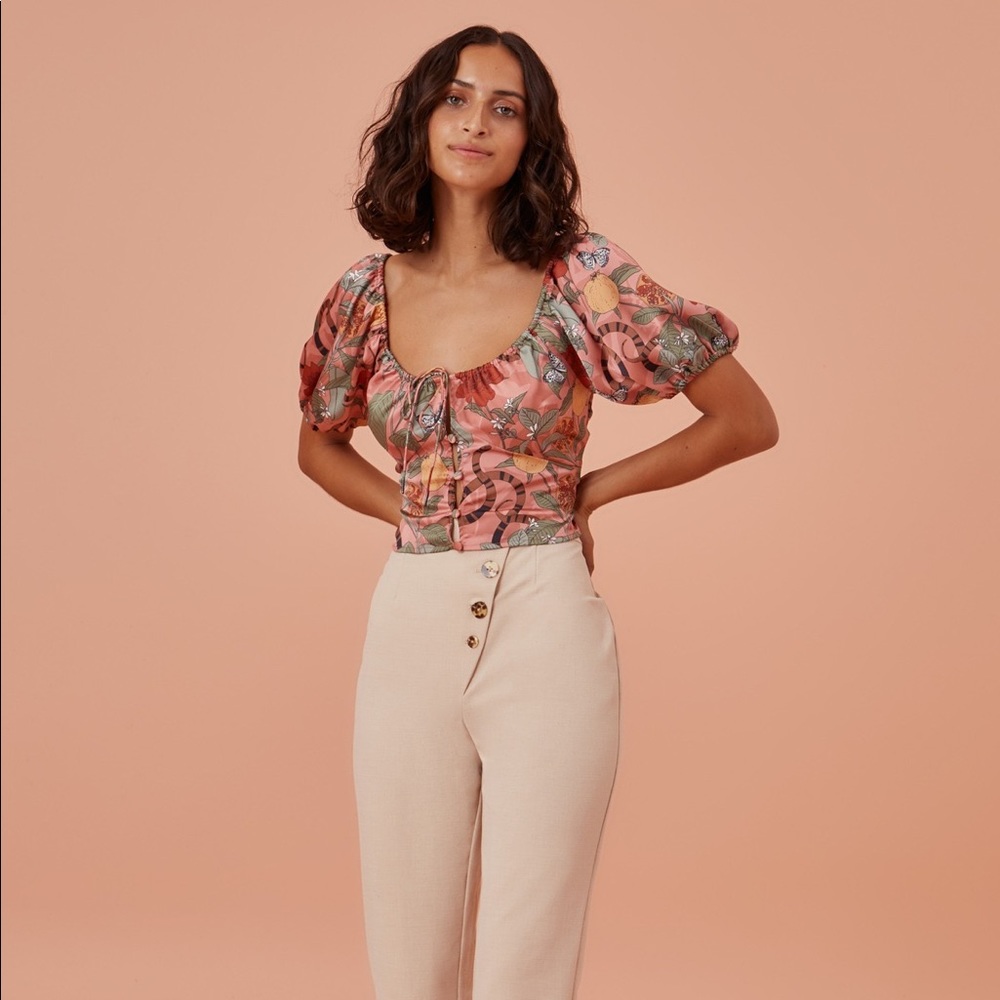 SOLD || FINDERS KEEPERS || ELISA TOP - Picture 2 of 4